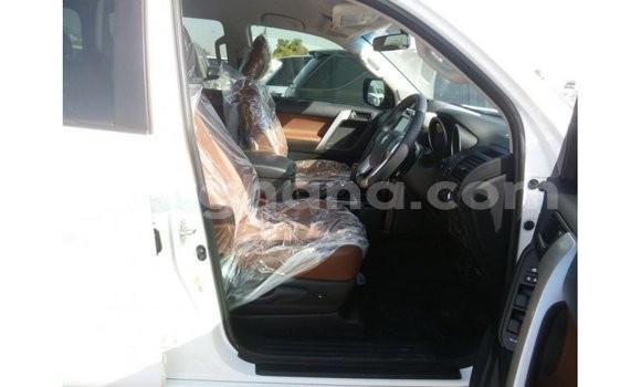 Sayi Imported Toyota Prado White Mota in Import - Dubai a Ashanti Sayi Imported Toyota Prado White Mota in Import - Dubai a Ashanti
