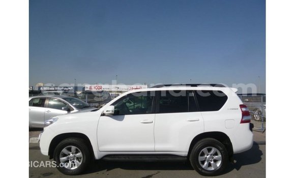 Sayi Imported Toyota Prado White Mota in Import - Dubai a Ashanti Sayi Imported Toyota Prado White Mota in Import - Dubai a Ashanti