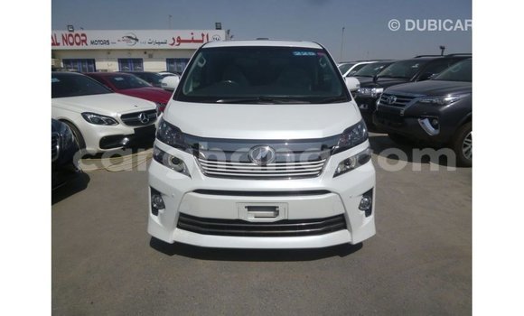 Sayi Imported Toyota Vellfire White Mota in Import - Dubai a Ashanti Sayi Imported Toyota Vellfire White Mota in Import - Dubai a Ashanti
