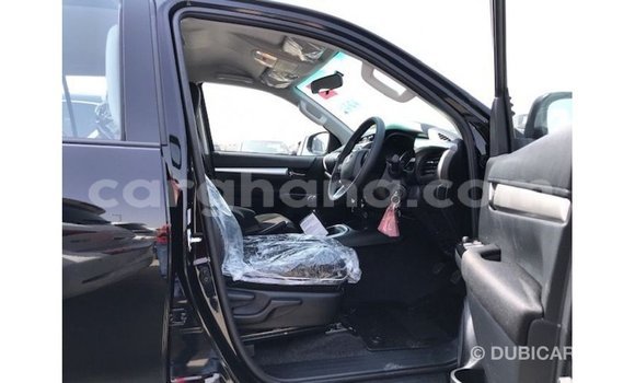 Ra Imported Toyota Hilux Black Ọkọ̀ in Import - Dubai ni Ashanti Ra Imported Toyota Hilux Black Ọkọ̀ in Import - Dubai ni Ashanti