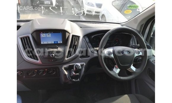 Sayi Imported FORD MUSTANG White Mota in Import - Dubai a Ashanti Sayi Imported FORD MUSTANG White Mota in Import - Dubai a Ashanti