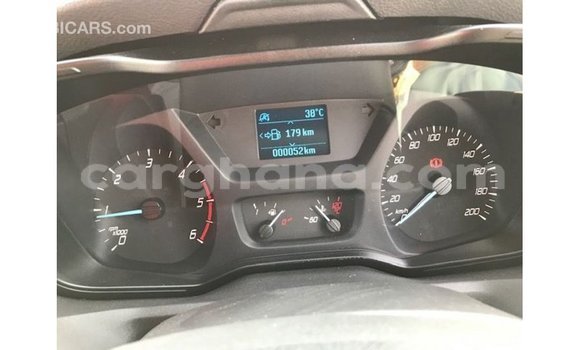 Sayi Imported FORD MUSTANG White Mota in Import - Dubai a Ashanti Sayi Imported FORD MUSTANG White Mota in Import - Dubai a Ashanti