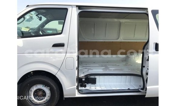 Ra Imported Toyota Hiace funfun Ọkọ̀ in Import - Dubai ni Ashanti Ra Imported Toyota Hiace funfun Ọkọ̀ in Import - Dubai ni Ashanti