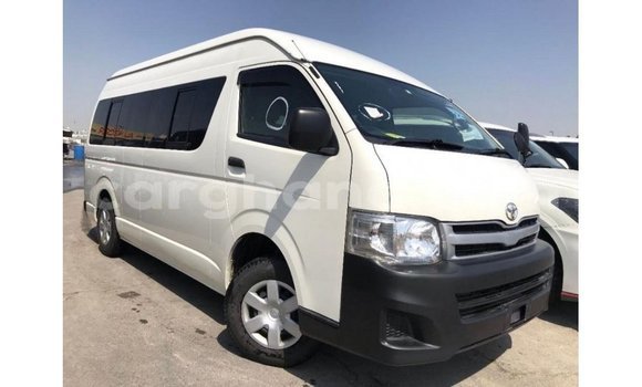 Sayi Imported Toyota Hiace White Mota in Import - Dubai a Ashanti Sayi Imported Toyota Hiace White Mota in Import - Dubai a Ashanti