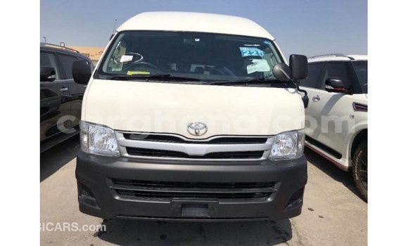 Sayi Imported Toyota Hiace White Mota in Import - Dubai a Ashanti Sayi Imported Toyota Hiace White Mota in Import - Dubai a Ashanti