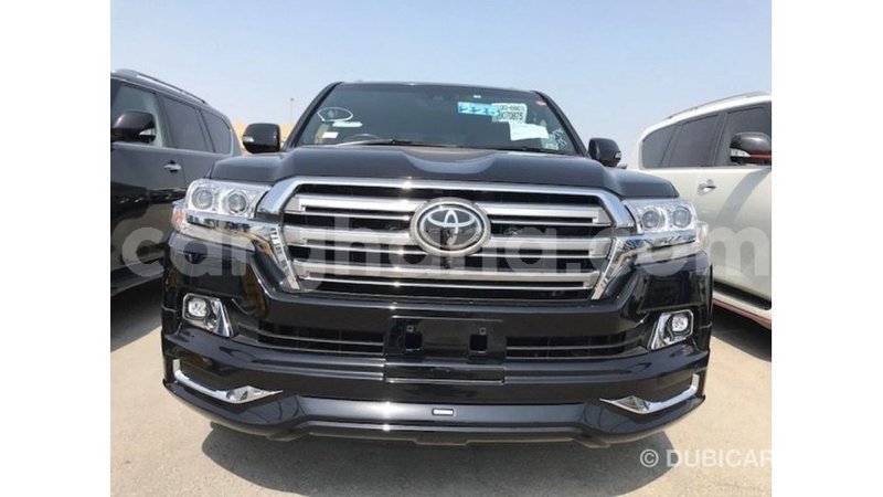 Big with watermark toyota land cruiser ashanti import dubai 21387