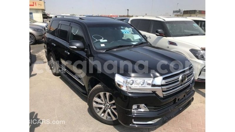 Big with watermark toyota land cruiser ashanti import dubai 21387