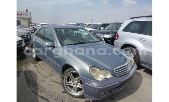Ra Imported Mercedes-Benz A200 Blue Ọkọ̀ in Import - Dubai ni Ashanti Ra Imported Mercedes-Benz A200 Blue Ọkọ̀ in Import - Dubai ni Ashanti