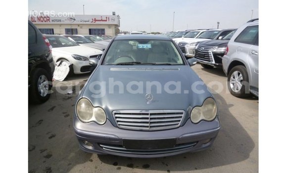 Ra Imported Mercedes-Benz A200 Blue Ọkọ̀ in Import - Dubai ni Ashanti Ra Imported Mercedes-Benz A200 Blue Ọkọ̀ in Import - Dubai ni Ashanti