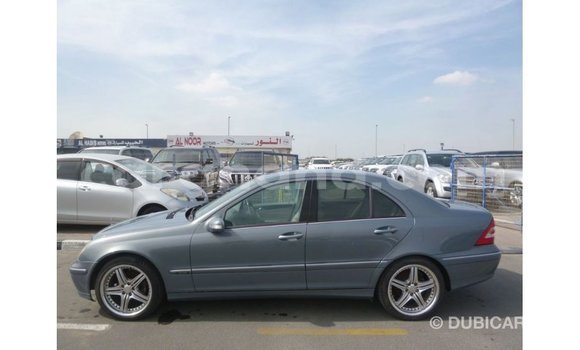 Ra Imported Mercedes-Benz A200 Blue Ọkọ̀ in Import - Dubai ni Ashanti Ra Imported Mercedes-Benz A200 Blue Ọkọ̀ in Import - Dubai ni Ashanti
