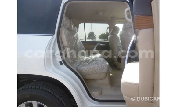 Ra Imported Toyota Land Cruiser funfun Ọkọ̀ in Import - Dubai ni Ashanti Ra Imported Toyota Land Cruiser funfun Ọkọ̀ in Import - Dubai ni Ashanti