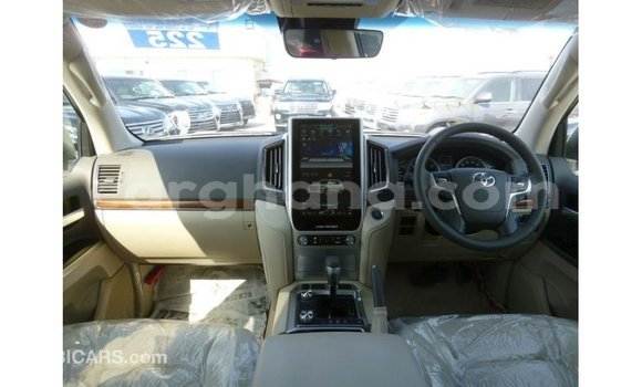 Ra Imported Toyota Land Cruiser funfun Ọkọ̀ in Import - Dubai ni Ashanti Ra Imported Toyota Land Cruiser funfun Ọkọ̀ in Import - Dubai ni Ashanti