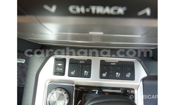 Sayi Imported Toyota Land Cruiser White Mota in Import - Dubai a Ashanti Sayi Imported Toyota Land Cruiser White Mota in Import - Dubai a Ashanti