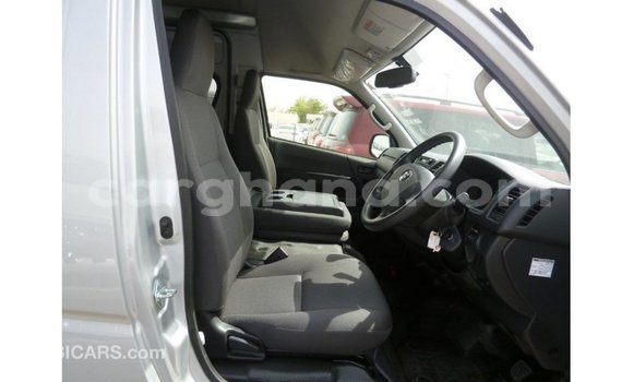 Buy Import Toyota Hiace Other Car in Import - Dubai in Ashanti Buy Import Toyota Hiace Other Car in Import - Dubai in Ashanti