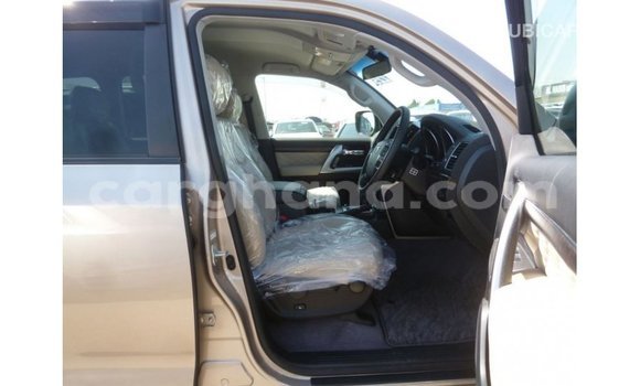 Sayi Imported Toyota Land Cruiser Sauran Mota in Import - Dubai a Ashanti Sayi Imported Toyota Land Cruiser Sauran Mota in Import - Dubai a Ashanti