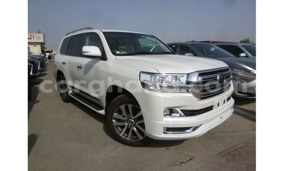 Buy Import Toyota Land Cruiser White Car in Import - Dubai in Ashanti Buy Import Toyota Land Cruiser White Car in Import - Dubai in Ashanti