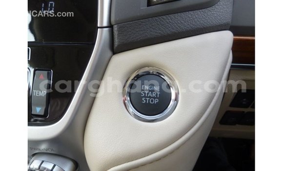 Buy Import Toyota Land Cruiser White Car in Import - Dubai in Ashanti Buy Import Toyota Land Cruiser White Car in Import - Dubai in Ashanti