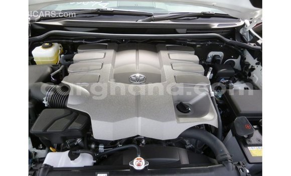 Buy Import Toyota Land Cruiser White Car in Import - Dubai in Ashanti Buy Import Toyota Land Cruiser White Car in Import - Dubai in Ashanti