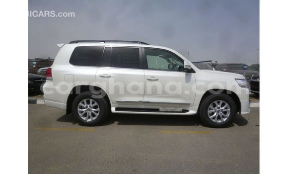 Buy Import Toyota Land Cruiser White Car in Import - Dubai in Ashanti Buy Import Toyota Land Cruiser White Car in Import - Dubai in Ashanti