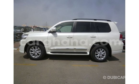 Buy Import Toyota Land Cruiser White Car in Import - Dubai in Ashanti Buy Import Toyota Land Cruiser White Car in Import - Dubai in Ashanti