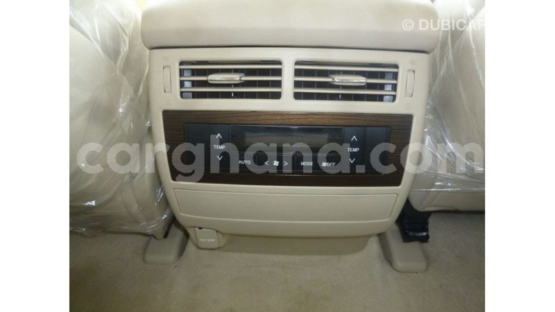 Big with watermark toyota land cruiser ashanti import dubai 21448