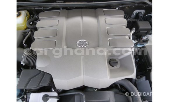 Buy Import Toyota Land Cruiser White Car in Import - Dubai in Ashanti Buy Import Toyota Land Cruiser White Car in Import - Dubai in Ashanti
