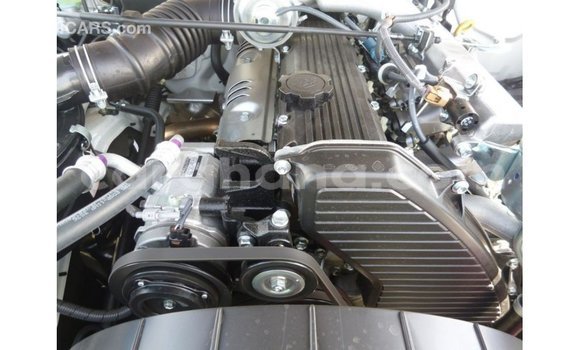 Buy Import Toyota Land Cruiser White Car in Import - Dubai in Ashanti Buy Import Toyota Land Cruiser White Car in Import - Dubai in Ashanti