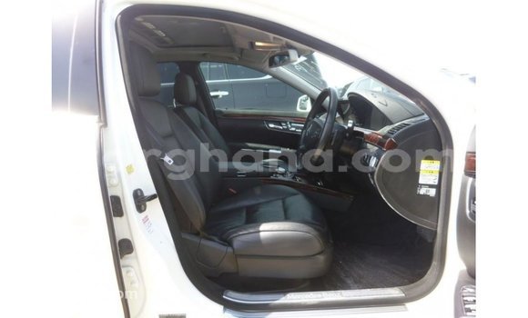 Sayi Imported Mercedes-Benz A200 White Mota in Import - Dubai a Ashanti Sayi Imported Mercedes-Benz A200 White Mota in Import - Dubai a Ashanti