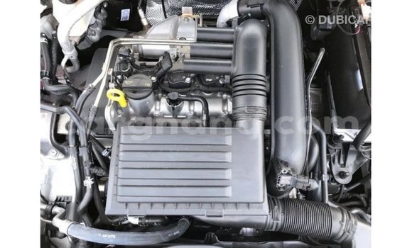 Ra Imported Volkswagen Golf funfun Ọkọ̀ in Import - Dubai ni Ashanti Ra Imported Volkswagen Golf funfun Ọkọ̀ in Import - Dubai ni Ashanti