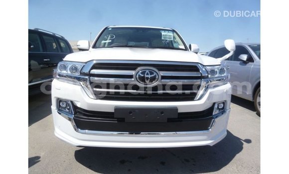 Buy Import Toyota Land Cruiser White Car in Import - Dubai in Ashanti Buy Import Toyota Land Cruiser White Car in Import - Dubai in Ashanti
