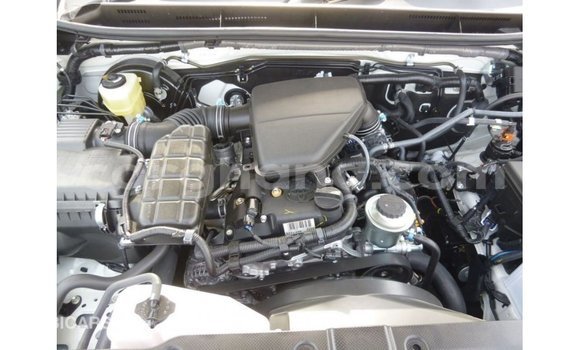 Sayi Imported Toyota Prado White Mota in Import - Dubai a Ashanti Sayi Imported Toyota Prado White Mota in Import - Dubai a Ashanti