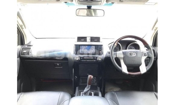 Buy Import Toyota Prado White Car in Import - Dubai in Ashanti Buy Import Toyota Prado White Car in Import - Dubai in Ashanti