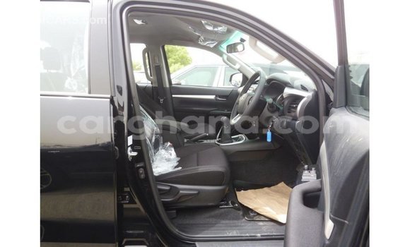 Sayi Imported Toyota Hilux Black Mota in Import - Dubai a Ashanti Sayi Imported Toyota Hilux Black Mota in Import - Dubai a Ashanti