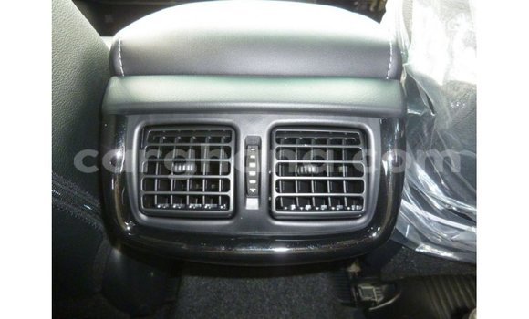 Sayi Imported Toyota Hilux White Mota in Import - Dubai a Ashanti Sayi Imported Toyota Hilux White Mota in Import - Dubai a Ashanti