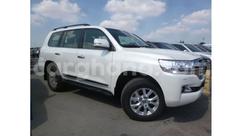 Big with watermark toyota land cruiser ashanti import dubai 21479