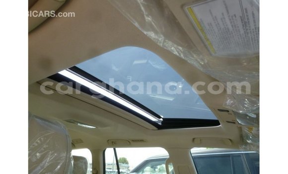 Sayi Imported Toyota Land Cruiser White Mota in Import - Dubai a Ashanti Sayi Imported Toyota Land Cruiser White Mota in Import - Dubai a Ashanti