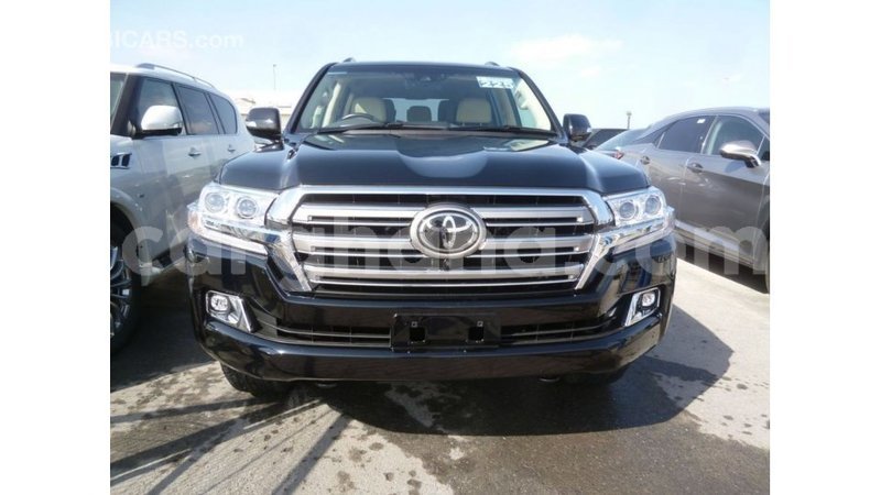 Big with watermark toyota land cruiser ashanti import dubai 21480