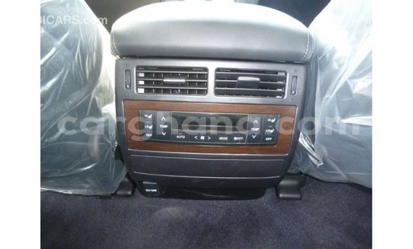 Ra Imported Toyota Land Cruiser funfun Ọkọ̀ in Import - Dubai ni Ashanti Ra Imported Toyota Land Cruiser funfun Ọkọ̀ in Import - Dubai ni Ashanti