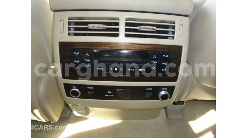 Big with watermark toyota land cruiser ashanti import dubai 21480