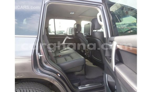Ra Imported Toyota Land Cruiser Miiran Ọkọ̀ in Import - Dubai ni Ashanti Ra Imported Toyota Land Cruiser Miiran Ọkọ̀ in Import - Dubai ni Ashanti