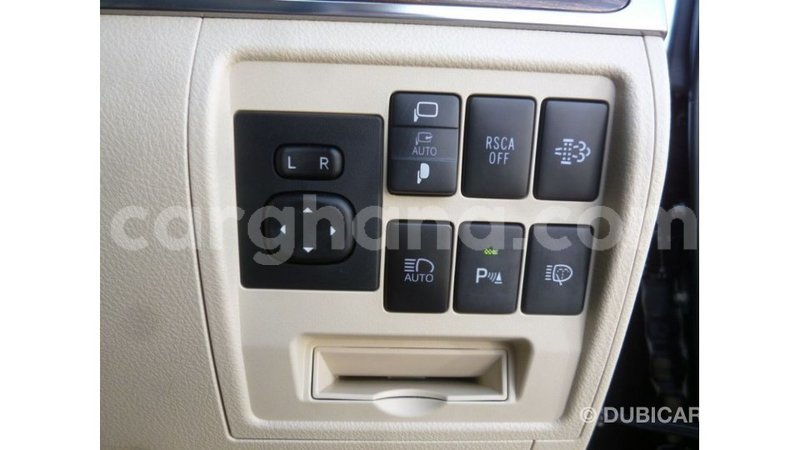 Big with watermark toyota land cruiser ashanti import dubai 21480