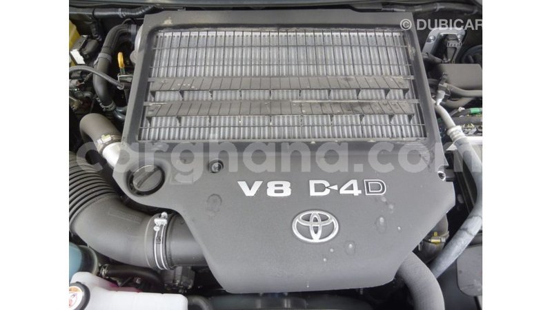 Big with watermark toyota land cruiser ashanti import dubai 21493