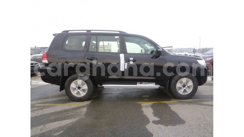 Big with watermark toyota land cruiser ashanti import dubai 21493