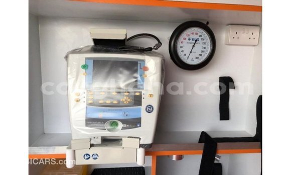 Buy Import Toyota Hiace White Car in Import - Dubai in Ashanti Buy Import Toyota Hiace White Car in Import - Dubai in Ashanti