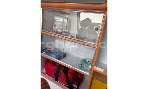 Buy Import Toyota Hiace White Car in Import - Dubai in Ashanti Buy Import Toyota Hiace White Car in Import - Dubai in Ashanti