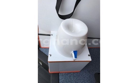 Buy Import Toyota Hiace White Car in Import - Dubai in Ashanti Buy Import Toyota Hiace White Car in Import - Dubai in Ashanti