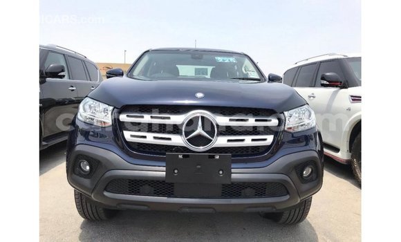 Buy Import Mercedes‒Benz 250 Blue Car in Import - Dubai in Ashanti Buy Import Mercedes‒Benz 250 Blue Car in Import - Dubai in Ashanti