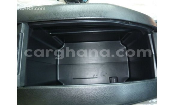 Ra Imported Toyota Kluger funfun Ọkọ̀ in Import - Dubai ni Ashanti Ra Imported Toyota Kluger funfun Ọkọ̀ in Import - Dubai ni Ashanti