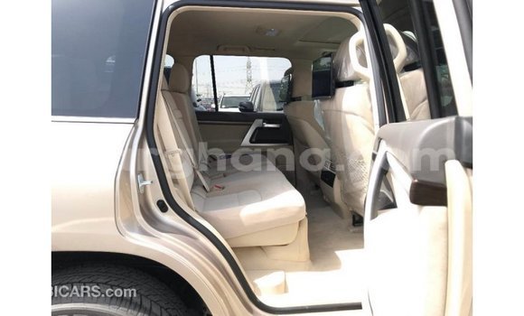 Sayi Imported Toyota Land Cruiser Sauran Mota in Import - Dubai a Ashanti Sayi Imported Toyota Land Cruiser Sauran Mota in Import - Dubai a Ashanti