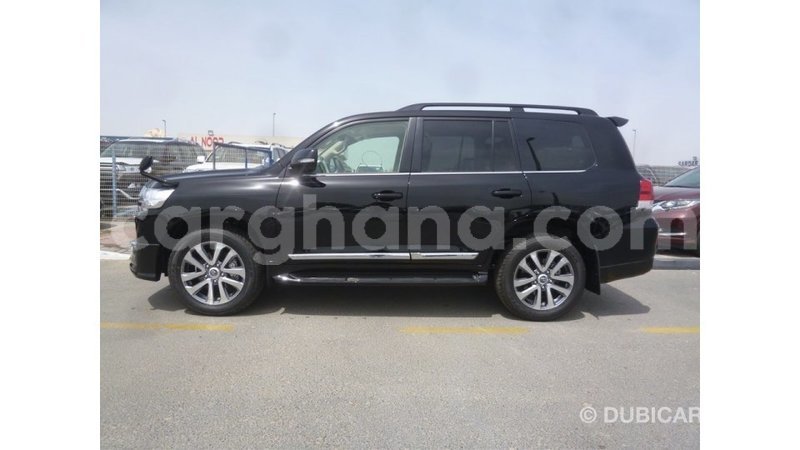 Big with watermark toyota land cruiser ashanti import dubai 21526